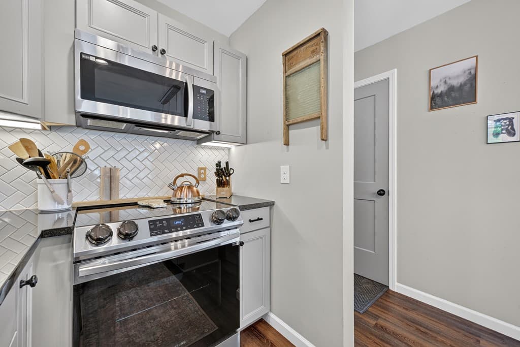 239 Lucille Avenue, Ellijay GA 30540 - Photo