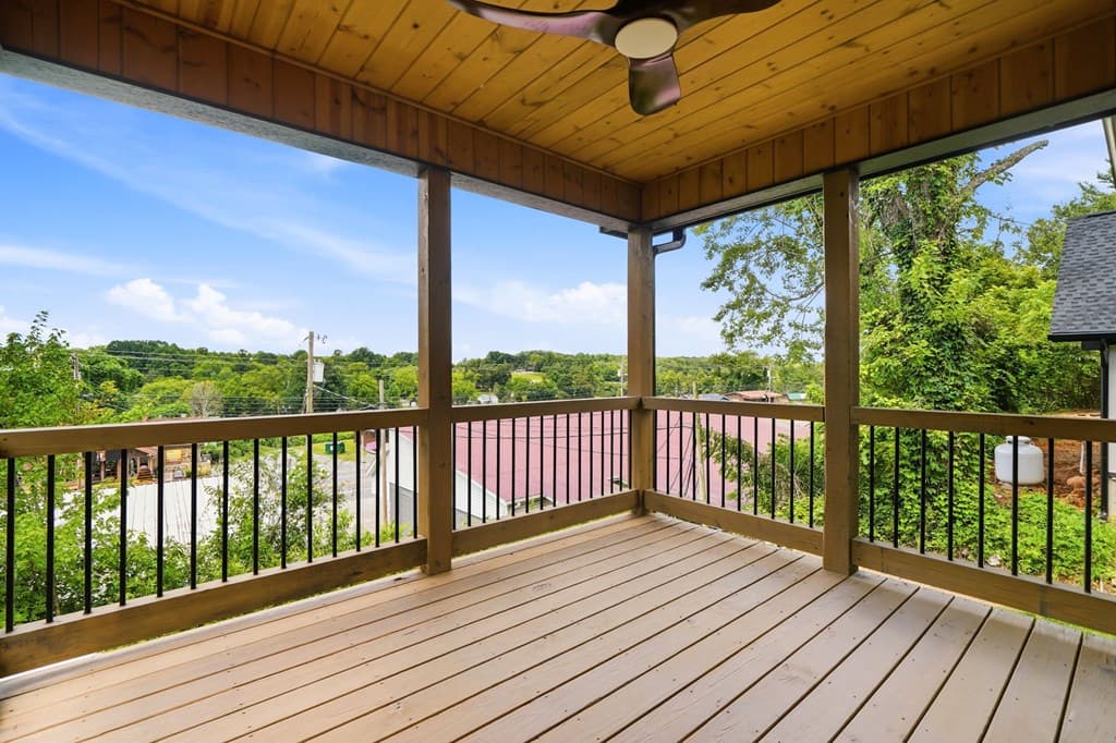 318 E Second Street, Blue Ridge GA 30513 - Photo