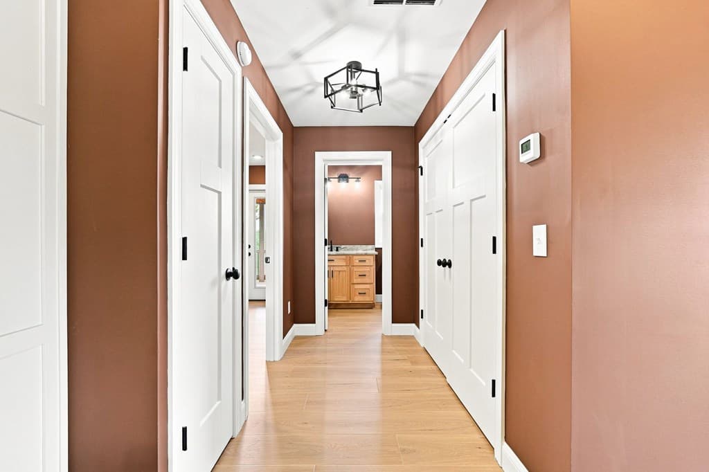 318 E Second Street, Blue Ridge GA 30513 - Photo