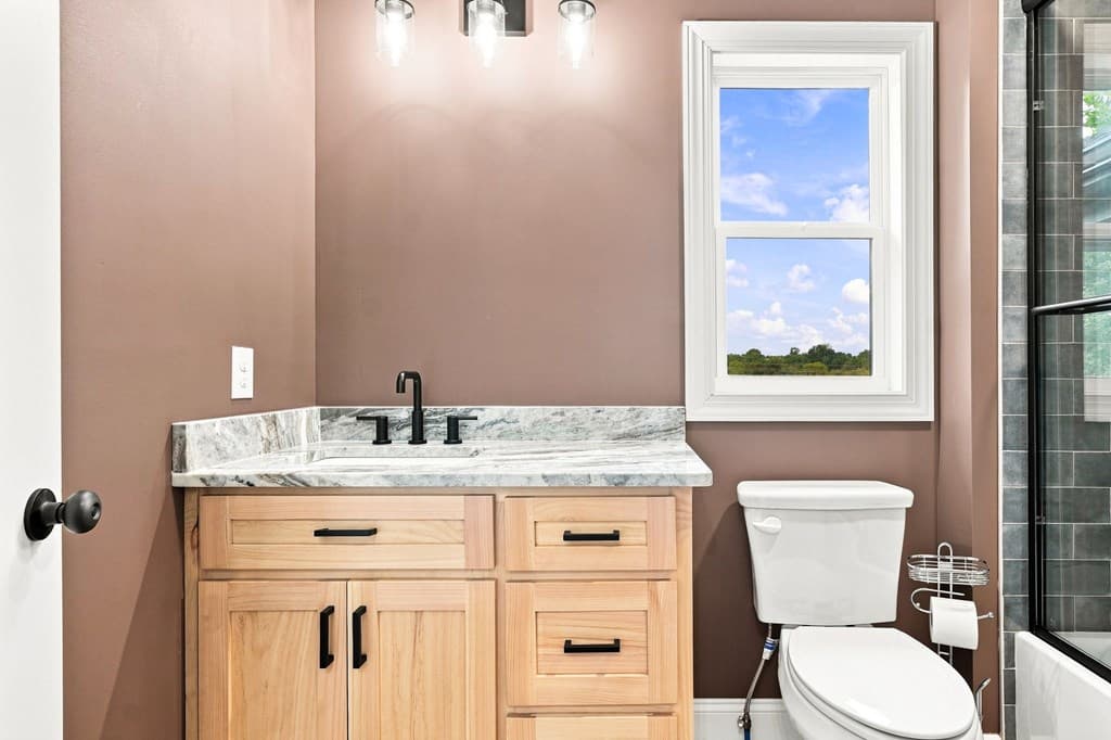 318 E Second Street, Blue Ridge GA 30513 - Photo