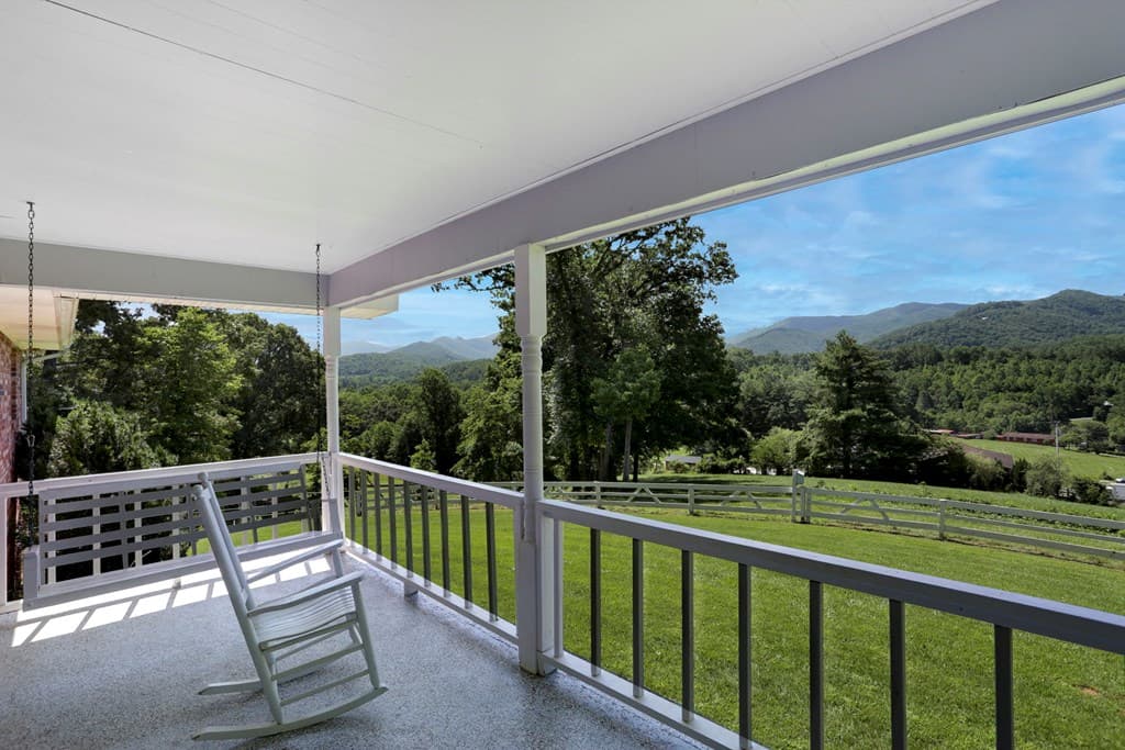 16 Lois Lane, Hayesville NC 28904 - Photo