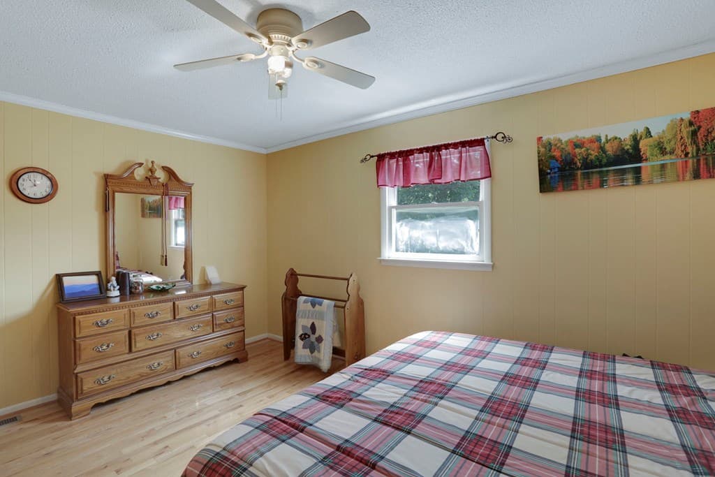 16 Lois Lane, Hayesville NC 28904 - Photo