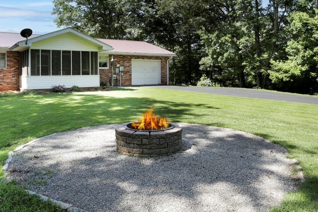 16 Lois Lane, Hayesville NC 28904 - Photo