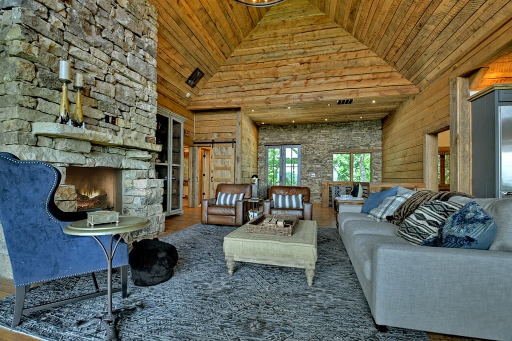 440 Cochise Road, Blue Ridge GA 30513 - Photo