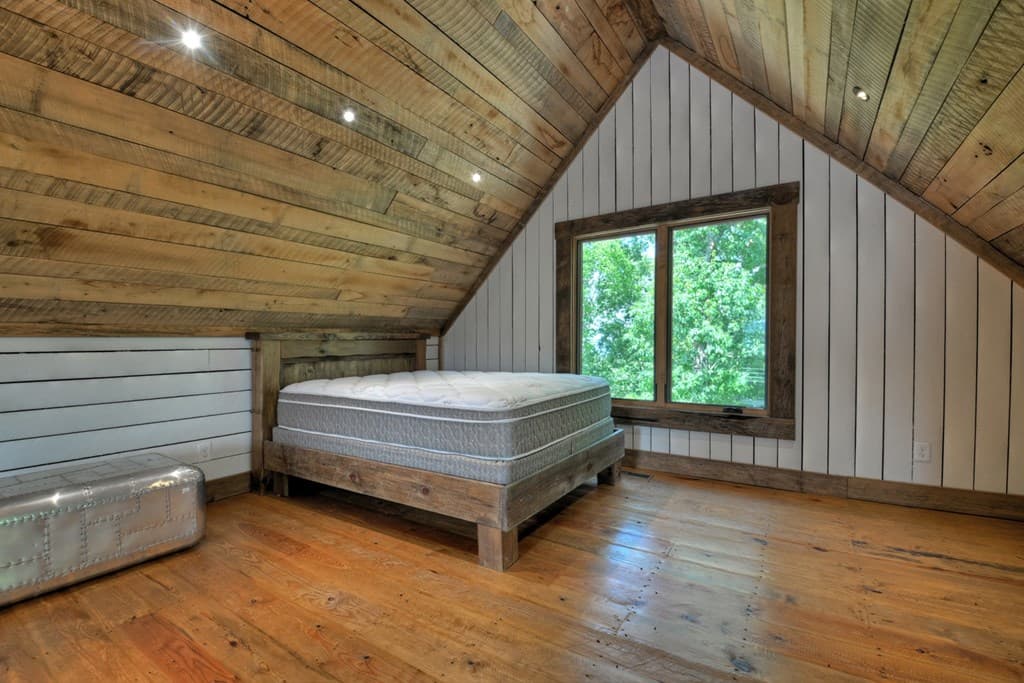 440 Cochise Road, Blue Ridge GA 30513 - Photo