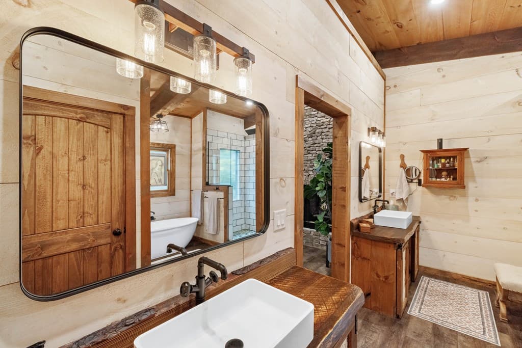 195 Moonshine Way, Blue Ridge GA 30513 - Photo