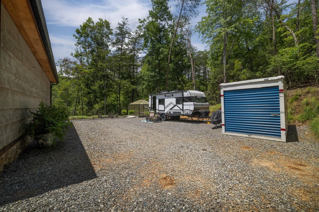 195 Moonshine Way, Blue Ridge GA 30513 - Photo