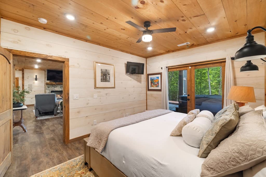 195 Moonshine Way, Blue Ridge GA 30513 - Photo