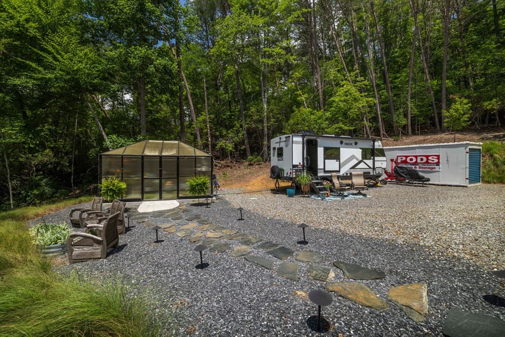 195 Moonshine Way, Blue Ridge GA 30513 - Photo