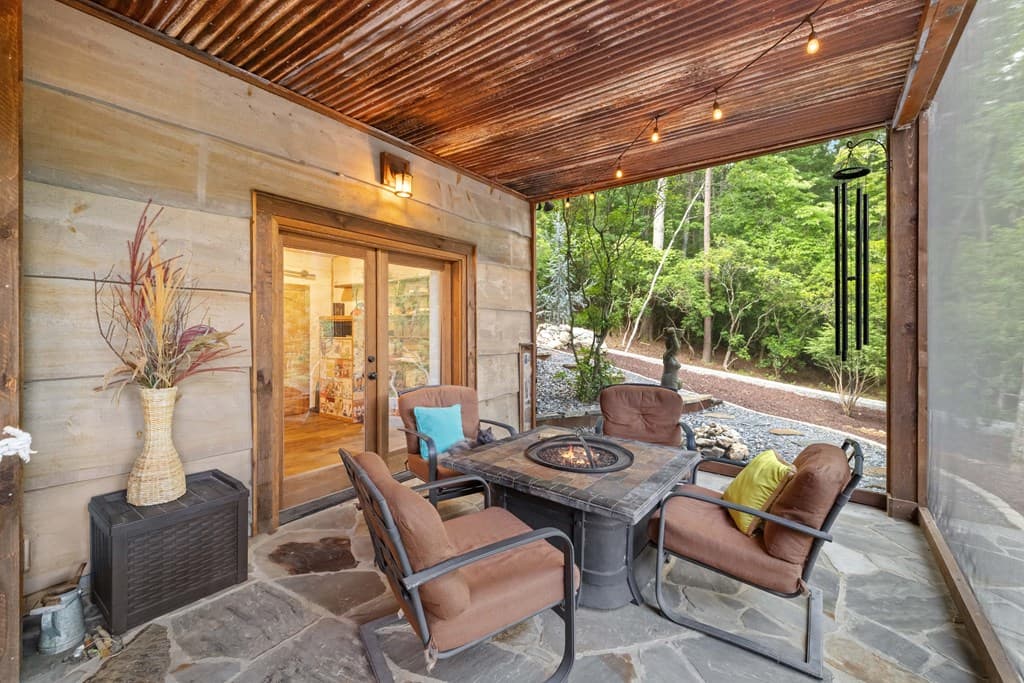 195 Moonshine Way, Blue Ridge GA 30513 - Photo