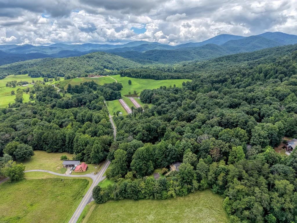 1201 Owl Town Road, Blairsville GA 30512 - Photo