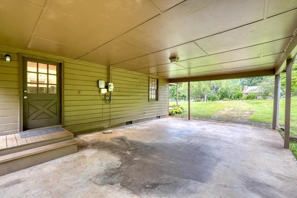 723 Bugscuffle Road, Hiawassee GA 30546 - Photo