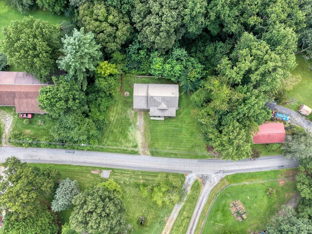 723 Bugscuffle Road, Hiawassee GA 30546 - Photo
