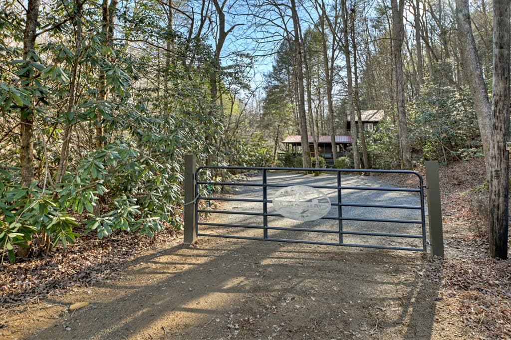 129 Old Bend Road, Blue Ridge GA 30560 - Photo