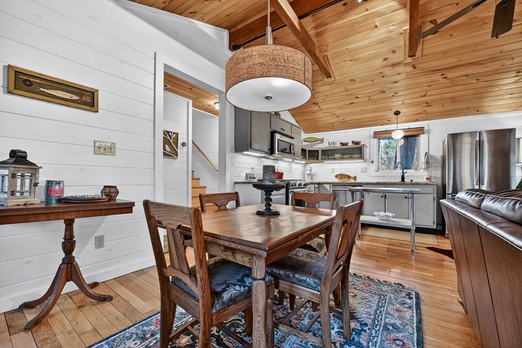 129 Old Bend Road, Blue Ridge GA 30560 - Photo