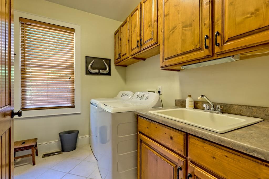 340 Autumn Trail, Franklin NC 28734 - Photo