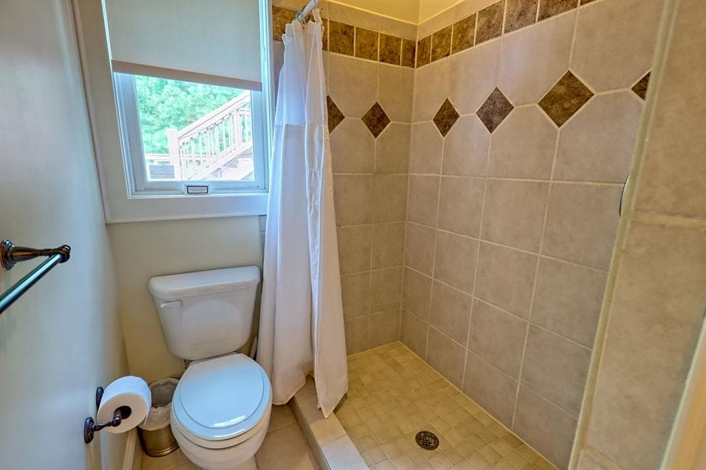 340 Autumn Trail, Franklin NC 28734 - Photo
