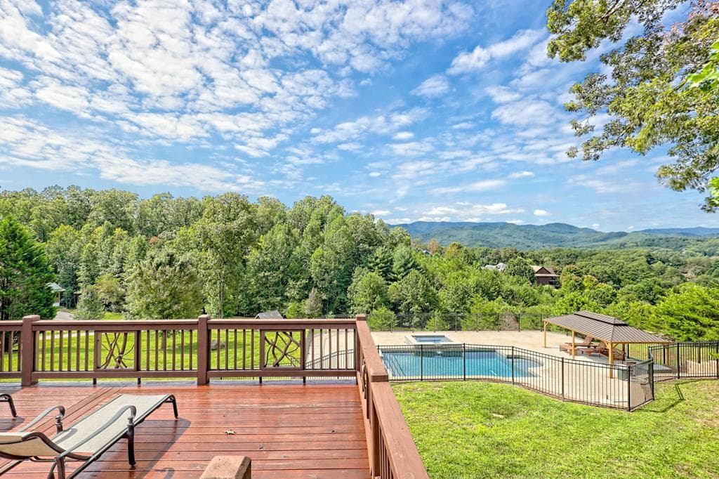 340 Autumn Trail, Franklin NC 28734 - Photo