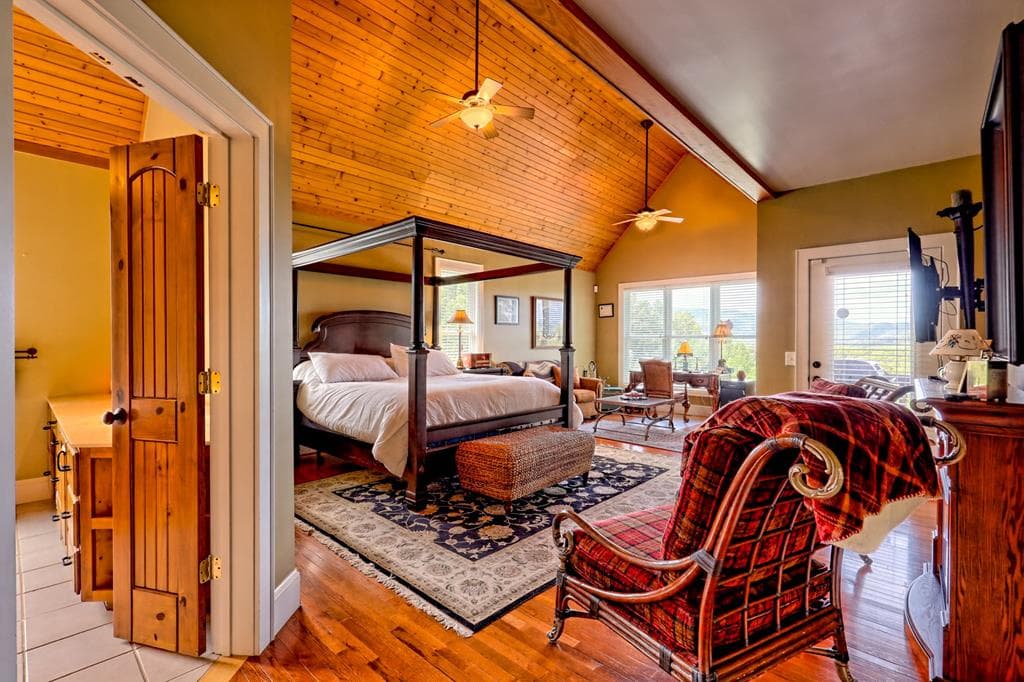 340 Autumn Trail, Franklin NC 28734 - Photo