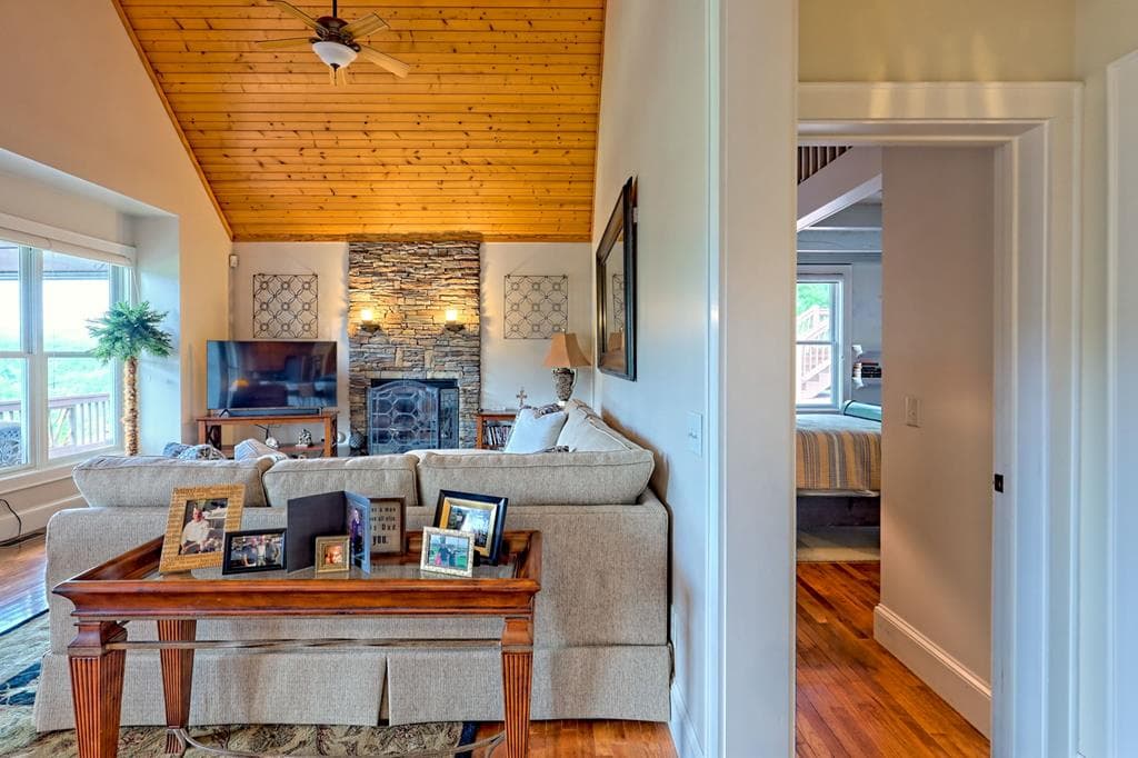 340 Autumn Trail, Franklin NC 28734 - Photo