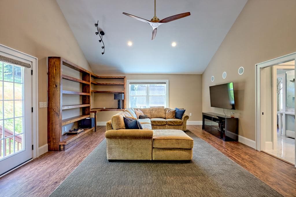 340 Autumn Trail, Franklin NC 28734 - Photo