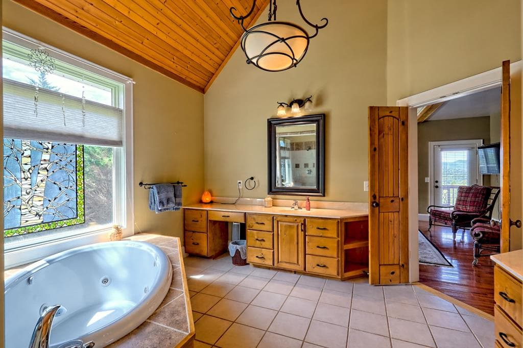 340 Autumn Trail, Franklin NC 28734 - Photo