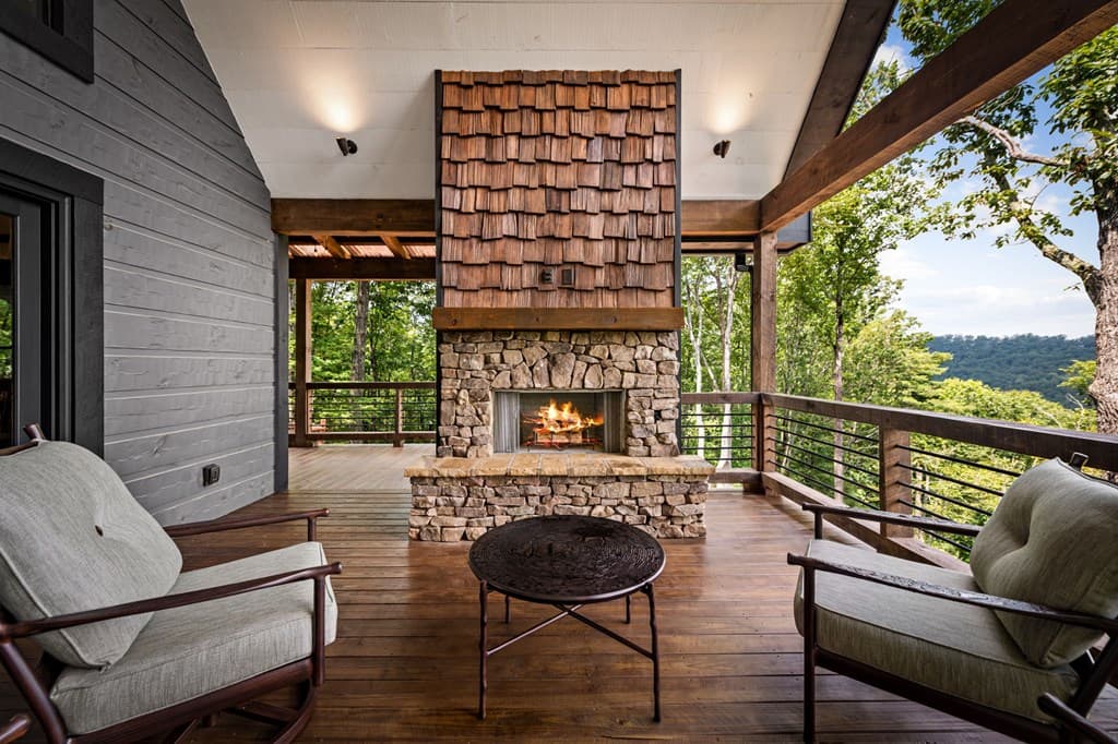 363 Griffith Parkway, Blue Ridge GA 30513 - Photo