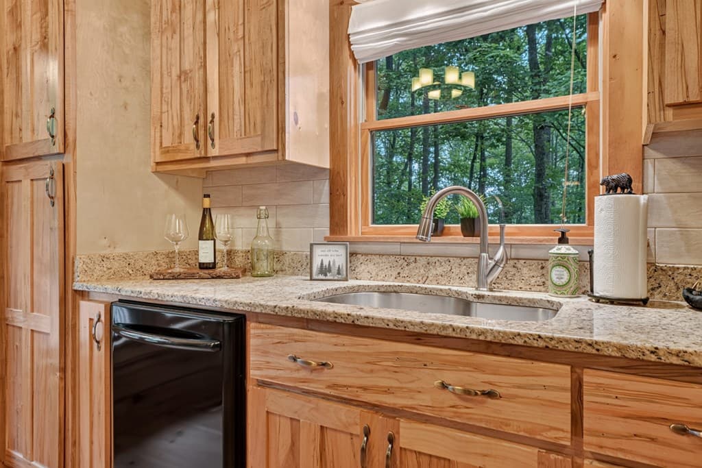 541 Little Bushy Head Road, Blue Ridge GA 30513 - Photo