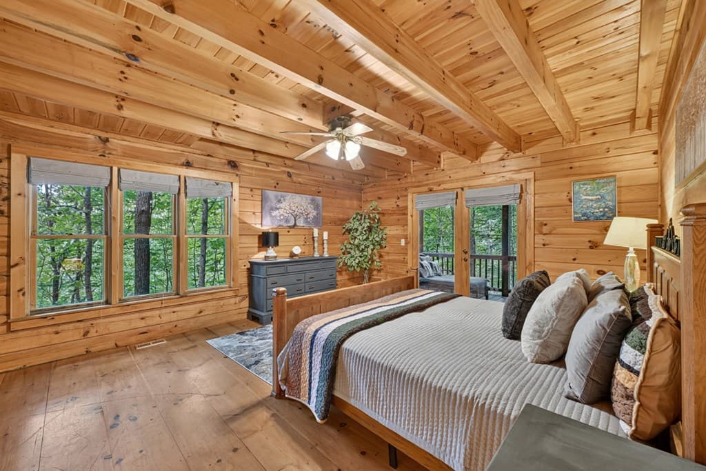 541 Little Bushy Head Road, Blue Ridge GA 30513 - Photo