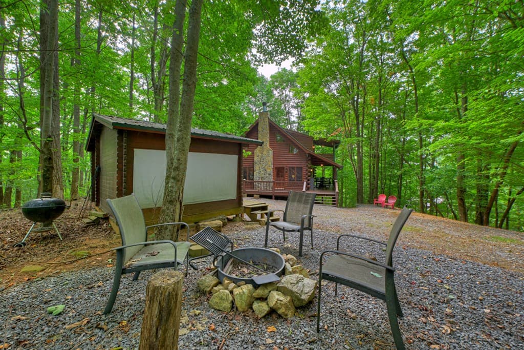 541 Little Bushy Head Road, Blue Ridge GA 30513 - Photo