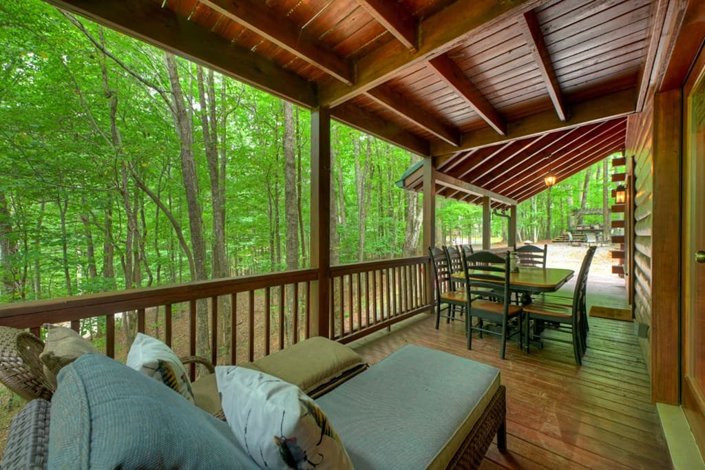 541 Little Bushy Head Road, Blue Ridge GA 30513 - Photo