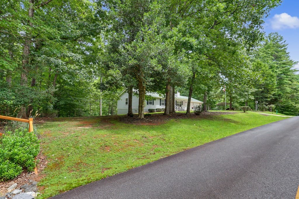 420 Lance Crossing Road, Blairsville GA 30512 - Photo