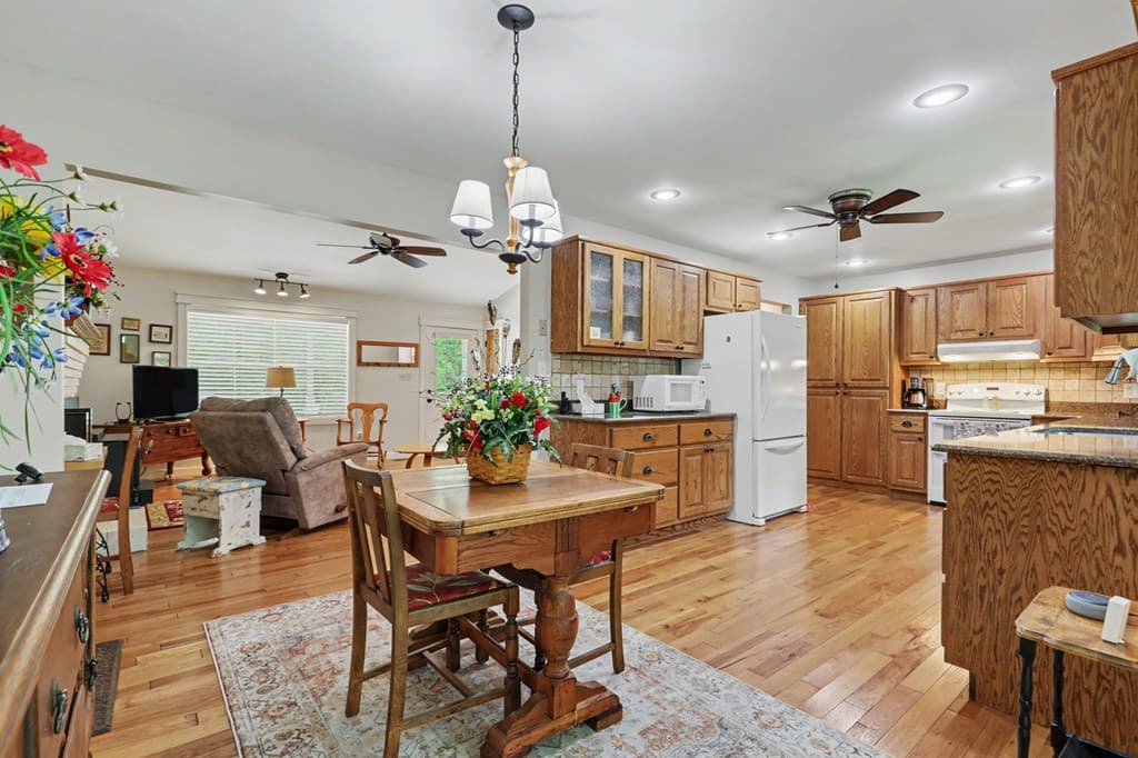 420 Lance Crossing Road, Blairsville GA 30512 - Photo