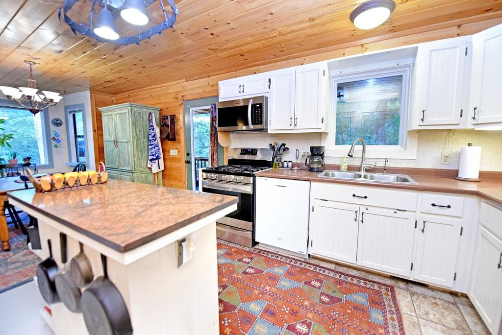 47 Walnut Cove Road, Blairsville GA 30512 - Photo