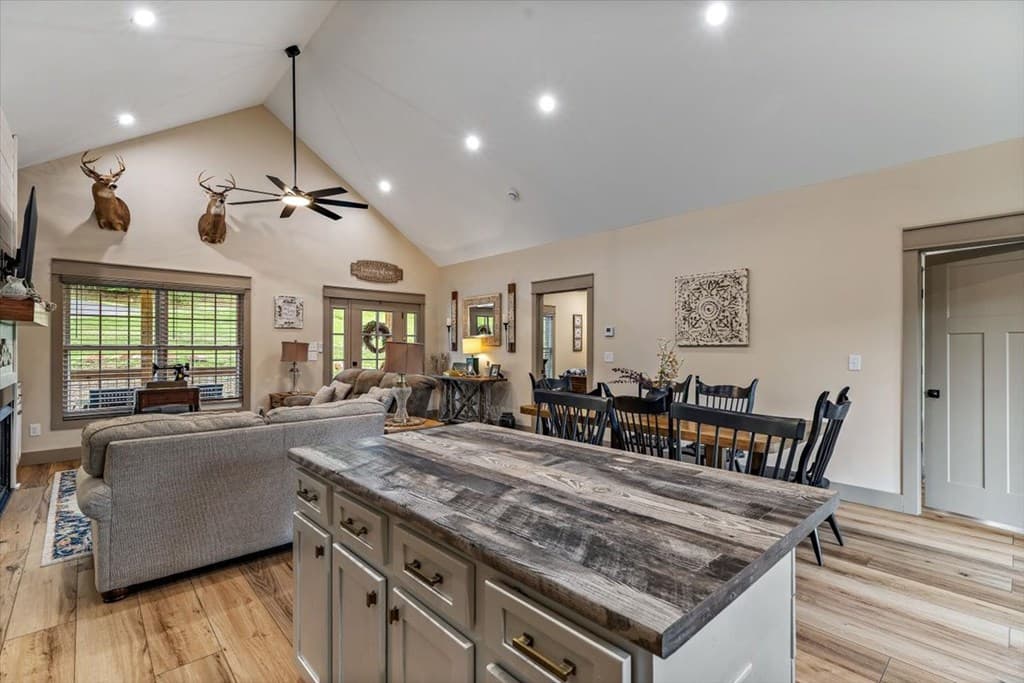 332 Upper Fox Trail, Blairsville GA 30512 - Photo