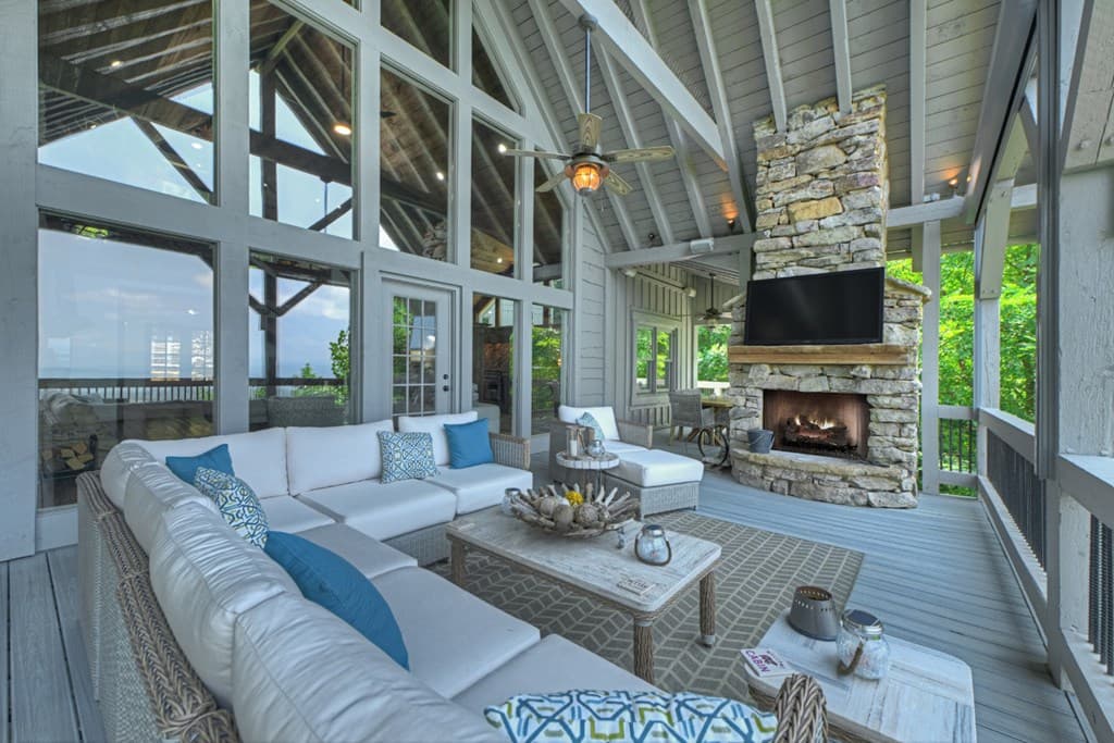 1512 Grandeur Drive, Blue Ridge GA 30513 - Photo