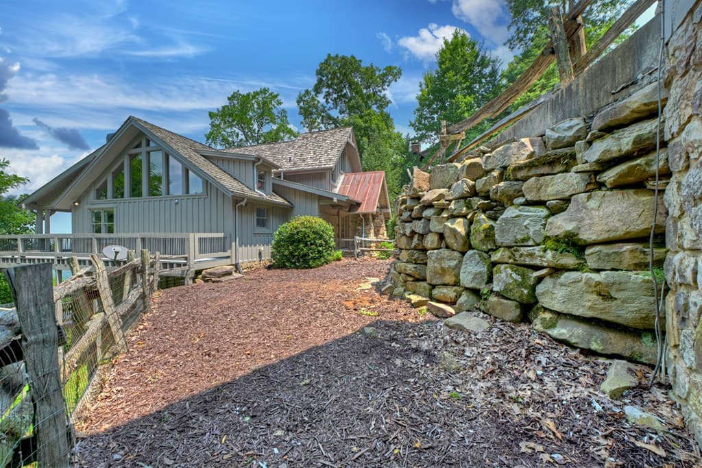 1512 Grandeur Drive, Blue Ridge GA 30513 - Photo