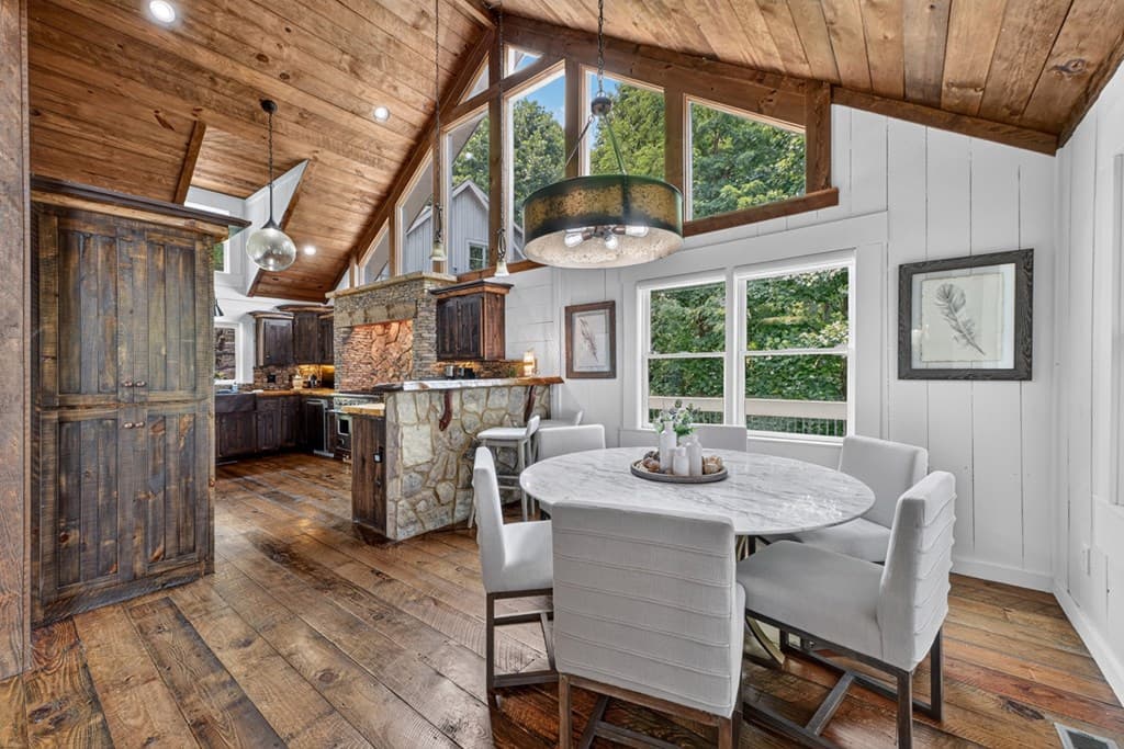 1512 Grandeur Drive, Blue Ridge GA 30513 - Photo