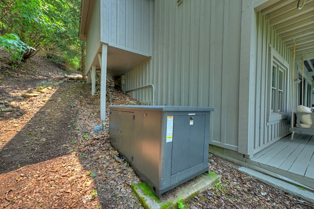 1512 Grandeur Drive, Blue Ridge GA 30513 - Photo