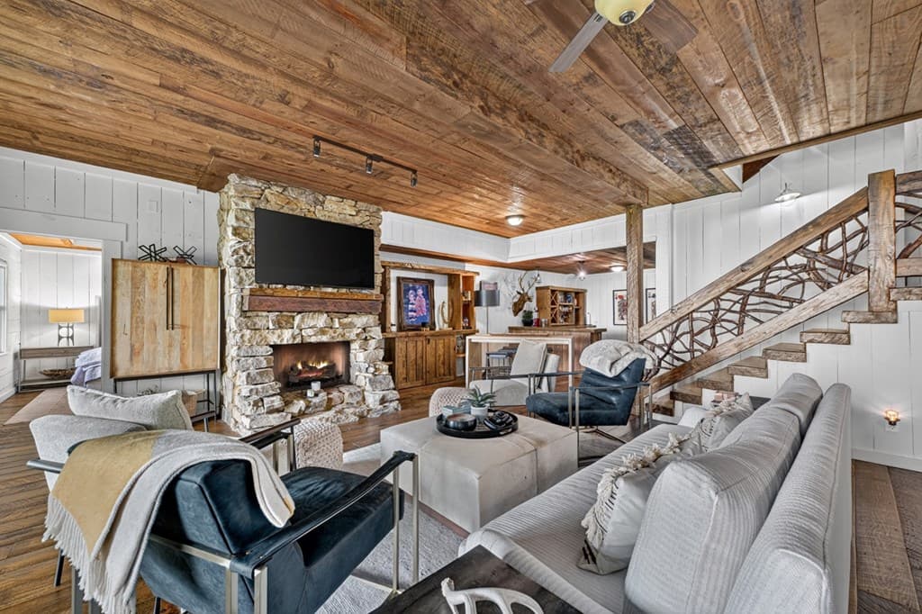 1512 Grandeur Drive, Blue Ridge GA 30513 - Photo