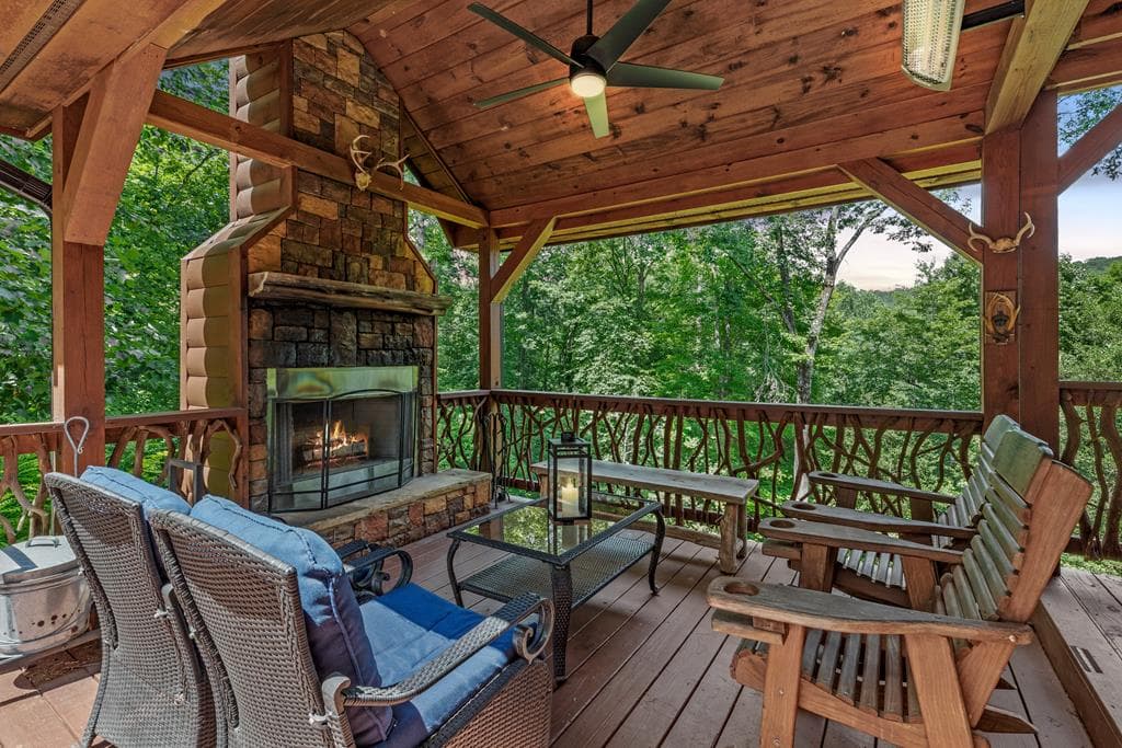 262 White Pine Acres Drive, Blue Ridge GA 30513 - Photo