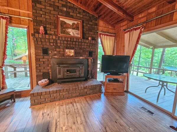 287 Owltown Farm Drive, Ellijay GA 30536 - Photo
