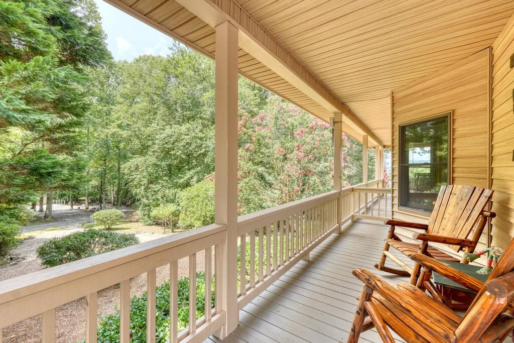 39 Mccracken Cove Road, Hayesville NC 28904 - Photo