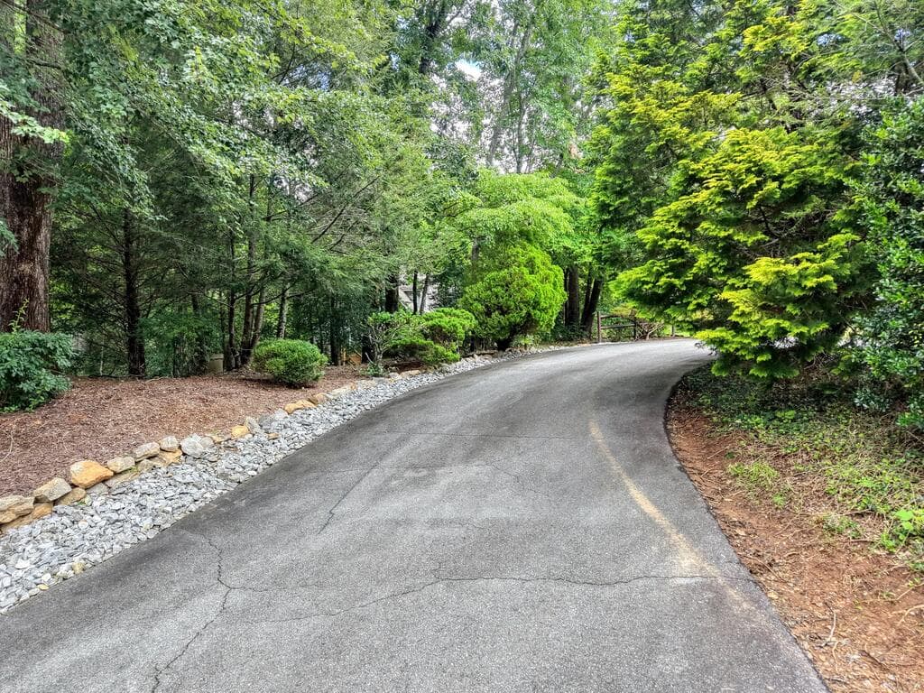 39 Mccracken Cove Road, Hayesville NC 28904 - Photo
