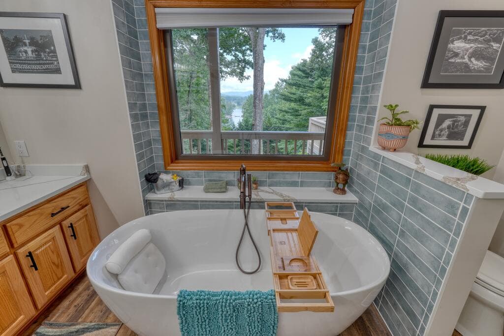 39 Mccracken Cove Road, Hayesville NC 28904 - Photo