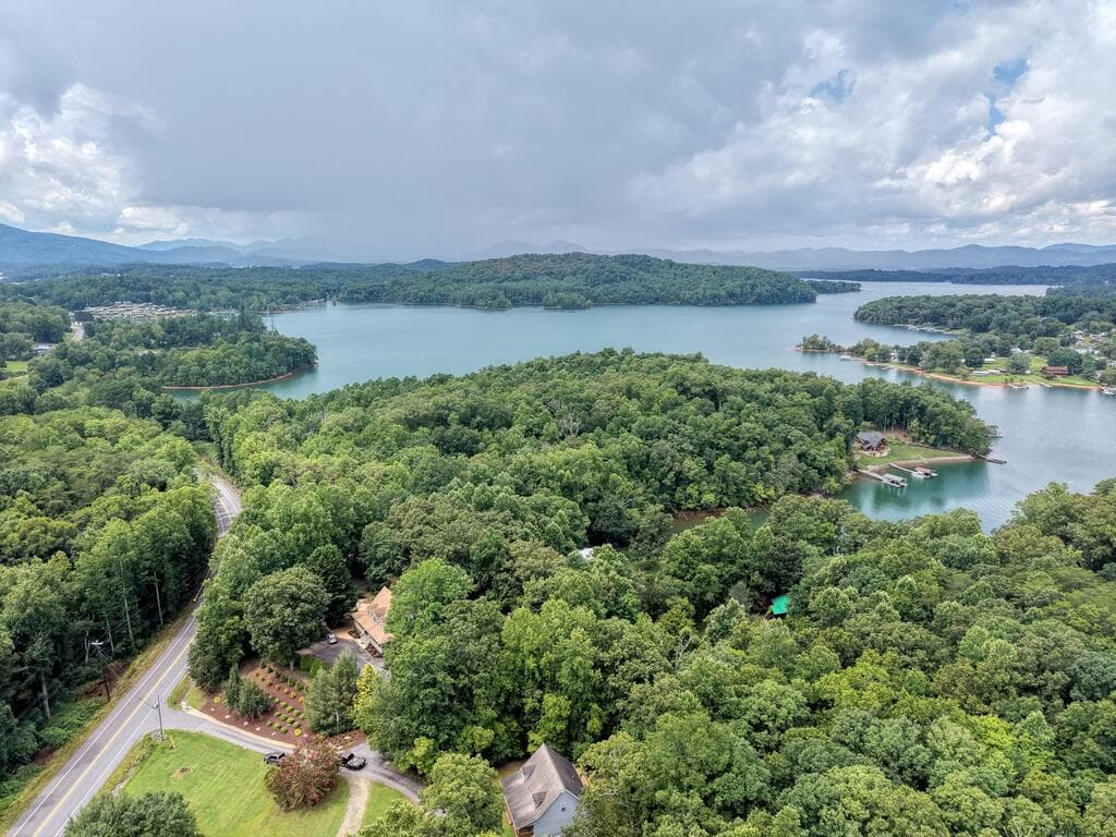 39 Mccracken Cove Road, Hayesville NC 28904 - Photo
