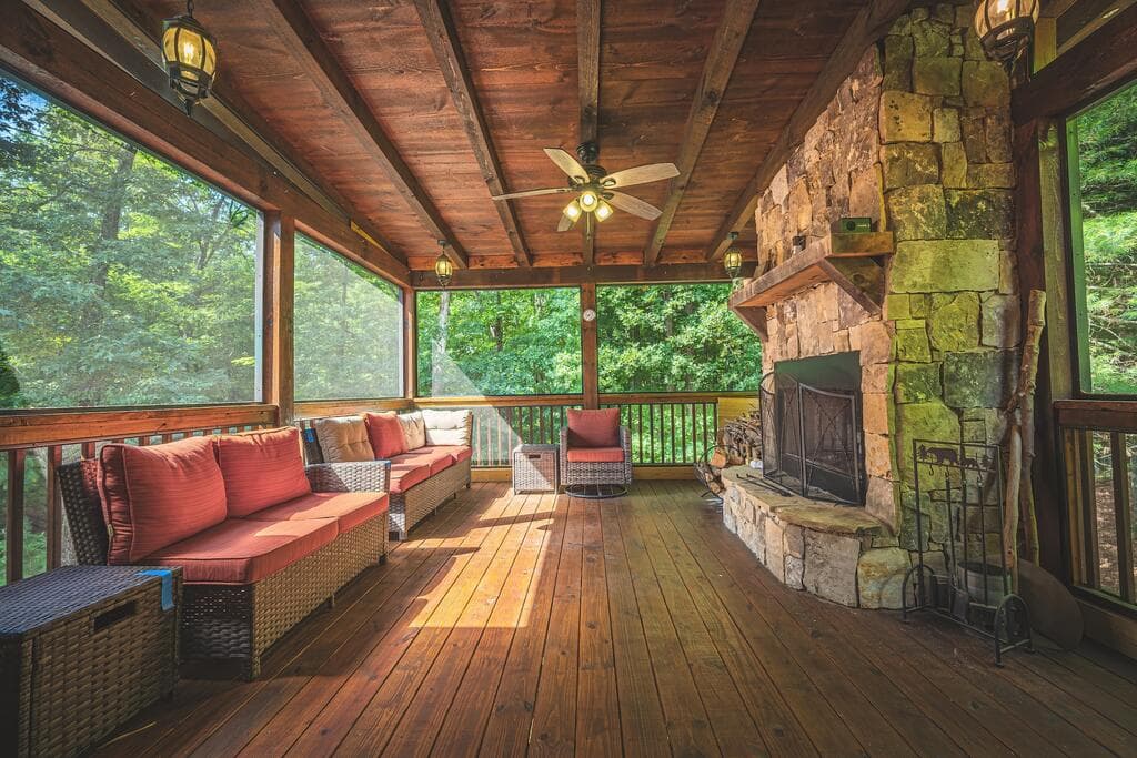 72 Gibbs Trail, Mineral Bluff GA 30559 - Photo
