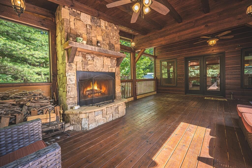 72 Gibbs Trail, Mineral Bluff GA 30559 - Photo