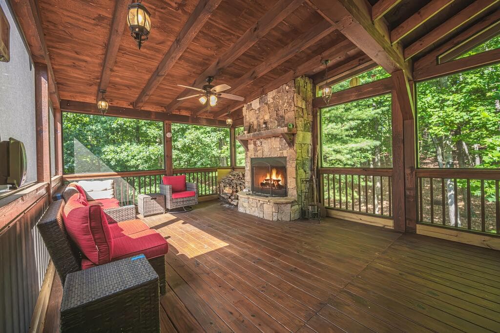 72 Gibbs Trail, Mineral Bluff GA 30559 - Photo