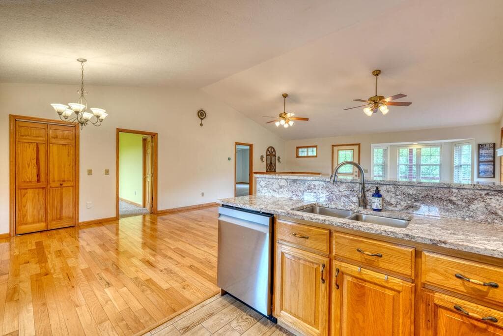 27 Sky High Drive, Blairsville GA 30512 - Photo